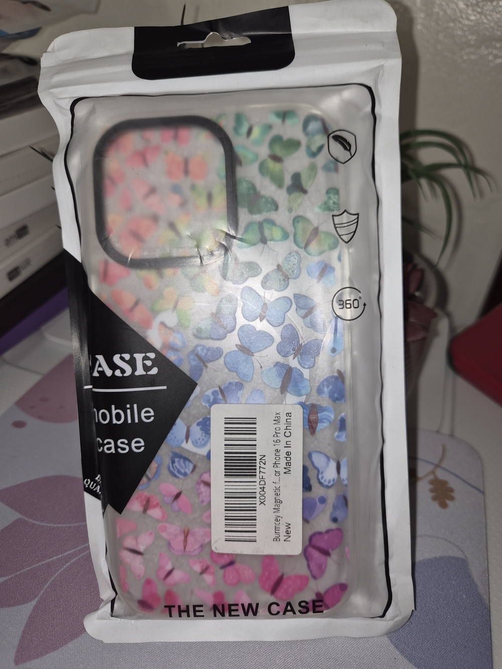 Butterfly Pattern Clear Phone Case 16 Pro Max- Multi-Color - Picture 2 of 2
